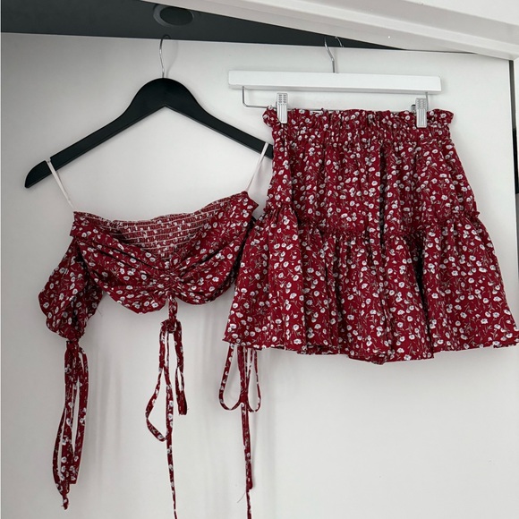 SHEIN Red Floral Crop Top & Skirt Set - Picture 1 of 9